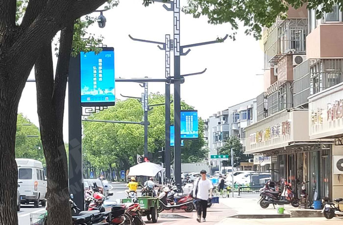 Outdoor Light Pole Led Screens