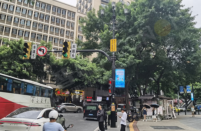 pole led screen